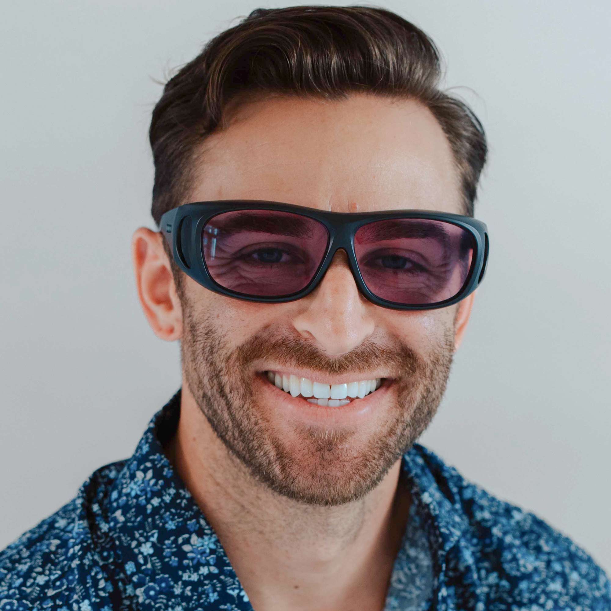 Altavista Fitover Matte Black Polarised Deutan Plano